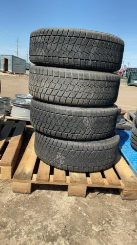 4 BRIDGESTONE BLIZZAKS W/ RIMS - 275/60R20 OFF FORD F150