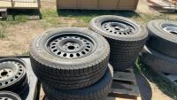 SET OF 4 MICHELIN LATITUDE W/ BLACK RIMS - 265 /60R18