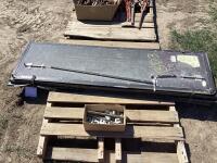 FOLDABLE TRUCK COVER DODGE 2004
