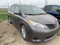 2012 Toyota sienna van AWD