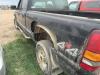 2005 GMC Sierra 2500 4 x 4 - Parts - 5