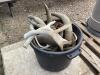BUCKET OF ASSORTED ANIMAL HORNS/ANTLERS SHEDS - 2