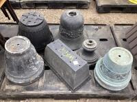 PALLET OF ASSORTED GARDEN POTS