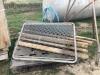 CHAIN LINK FENCING/GATE
