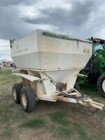 4 ton , tandem axle fertilizer cart broadcaster