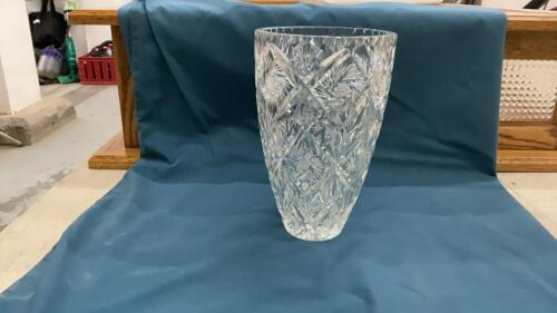 PINWHEEL CRYSTAL VASE