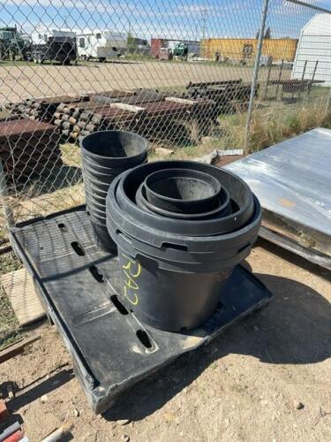 Lift of various size tree pots