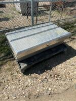 Two aluminum side boxes
