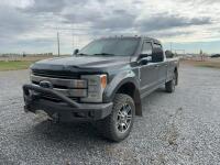 2017 FORD LARIAT F350 4x4