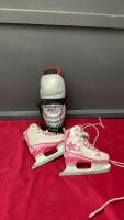 CCM GIRLS SKATES & SHIN/KNEE PADS