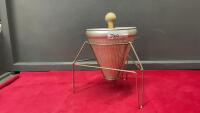 CONE SIEVE W/ PESTLE