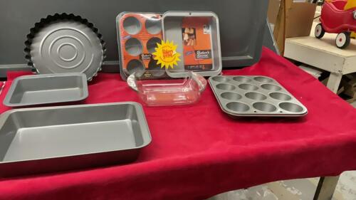 BAKEWARE ASSORTMENT