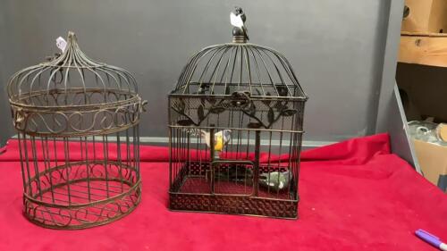 2 DECORATIVE CAGES FOR BIRDS OR PLANTS