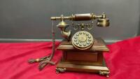 REPLICA PUSH BUTTON PHONE