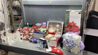 (2)BOXES- FIBRE OPTIC POINTSETTIA, XMAS SOCKS, REINDEER + SLEIGH, TABLE CLOTH