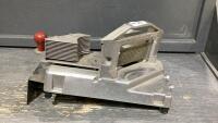 &ldquo;TOMATO SABER&rdquo; TOMATO SLICER