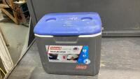 COLEMAN EXCURSION COOLER W 2 CUP HOLDERS