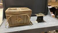 WOODEN BOX W TEA LIGHT HOLDER