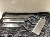 (4) BUNDLE OF SAWS