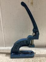RIVET TOOL