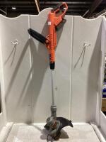 BLACK & DECKER GRASS TRIMMER