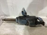 CHICAGO PNEUMATIC IMPACT WRENCH