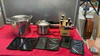 KNIFE BLOCK W/ CUISINART KNIVES, SMALL STOCK POT, REPLACEMENT SANDWICH MAKER PLATES