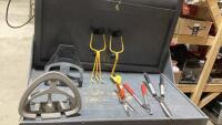BOX OF ASSORTED GARDEN SUPPLIES