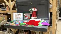 BOX OF ASSORTED CHRISTMAS DECOR