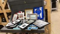 2 BOXES OF ASSORTED DECOR