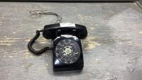 VINTAGE ROTARY PHONE