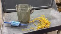 (4)MINNOW TRAPS, YELLOW ROPE + KITE SPOOL