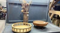 POTTERY VASE WITH ARTIFICIAL FLOWERS, LAZY SUSAN, AND A RAISED WOODEN TRAY