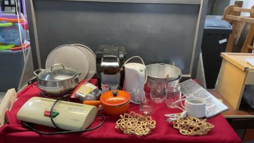 KEURIG, (2) CHIFFON PANS, FONDUE POT, TASSIMO COFFEE PODS, ELECTRIC KETTLE, PAPER SHREDDER