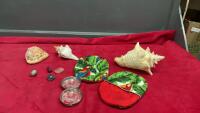 SEASHELLS, PARROT OVEN MITS, HAWAII COASTERS