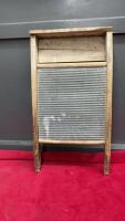 VINTAGE WOOD & GALVANIZED WASH BOARD