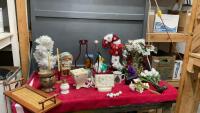 CHRISTMAS DECOR, SCENTSY BURNERS, CLOWN DOLLS, SMALL WOOD/WICKER TRAY