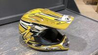 MOTORCYCLE HELMET