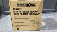 FIELD KING HIGH PRESSURE SODIUM YARD LIGHT
