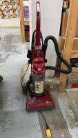 DIRT DEVIL UPRIGHT BAGLESS VACUUM