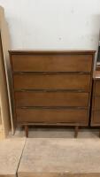 4-DRAWER DRESSER - MATCHES LOT #385