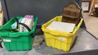 (2) GROCERY TOTES W/VINTAGE SNACK SET, TRAIN CAKE SHAPE, GREEN DISHES