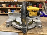 DEWALT DW715 12" COMPOUND MITER SAW