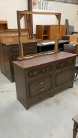 6-DRAWER DRESSER W/ MIRROR FRAME - NO MIRROR