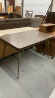 SMALL VINTAGE KITCHEN TABLE