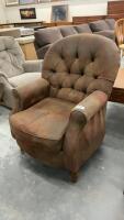 OCCASIONAL CHAIR - BROWN MICROSUEDE LOOK