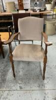 VINTAGE ARM CHAIR