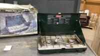 COLEMAN 2-BURNER PROPANE CAMP STOVE