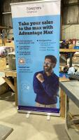 RETRACTABLE ADVERTISING SIGN W/CASE