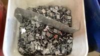BUCKET W/2 SIZES/STYLES OF STAINLESS BANDING CLIPS